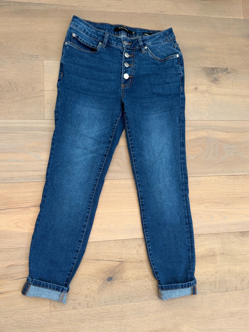 Women’s  High-Rise Dark Jeans- cropped cuffed or not
